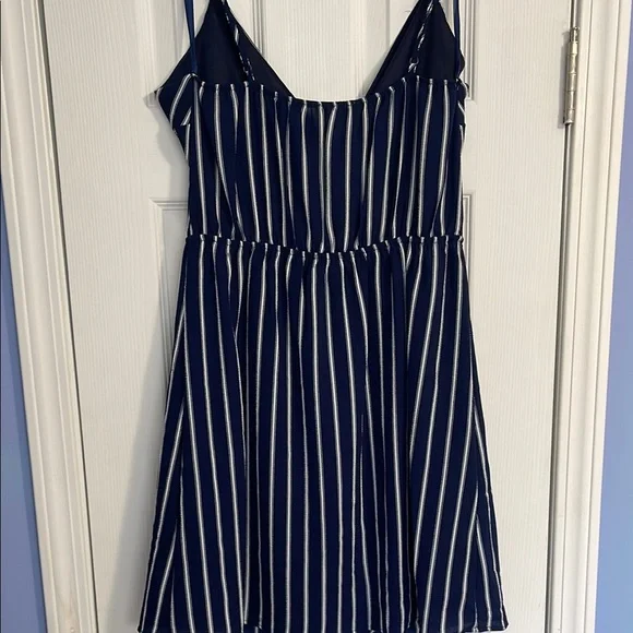 Monteau Blue and White Mini Dress - Picture 8 of 8